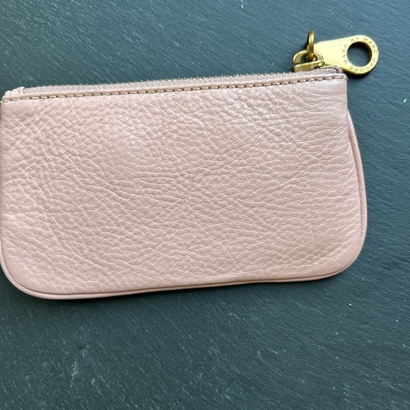 Marc By Marc Jacobs Blush Leather Pouch with Gold Detail - Picture 4 of 8
